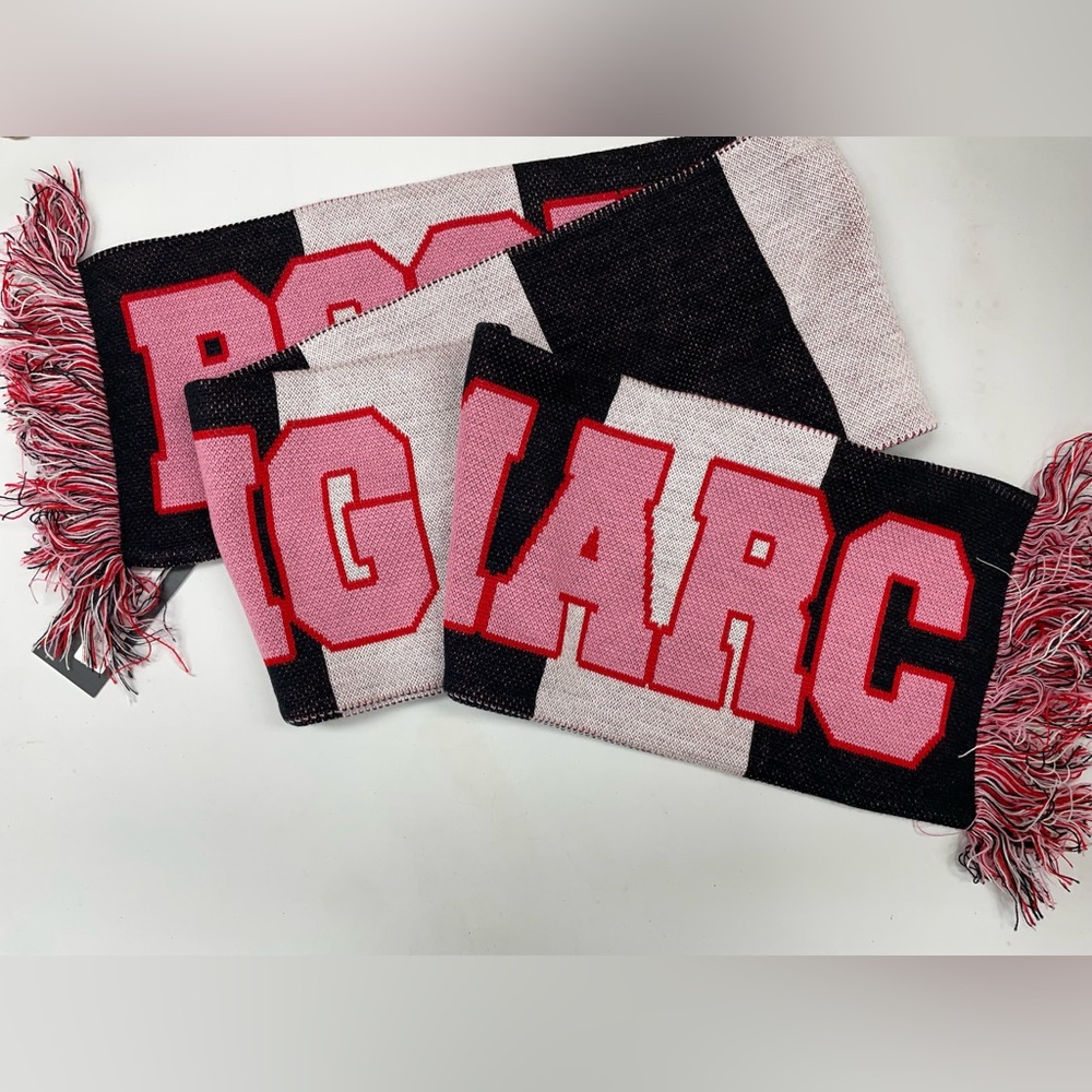 NWT Marc Jacobs Regular Scarf Pink Milti